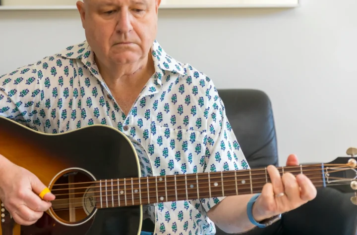 Bill Walsh's So Many Things: A Heartfelt Return to Story-Driven Alt-Folk