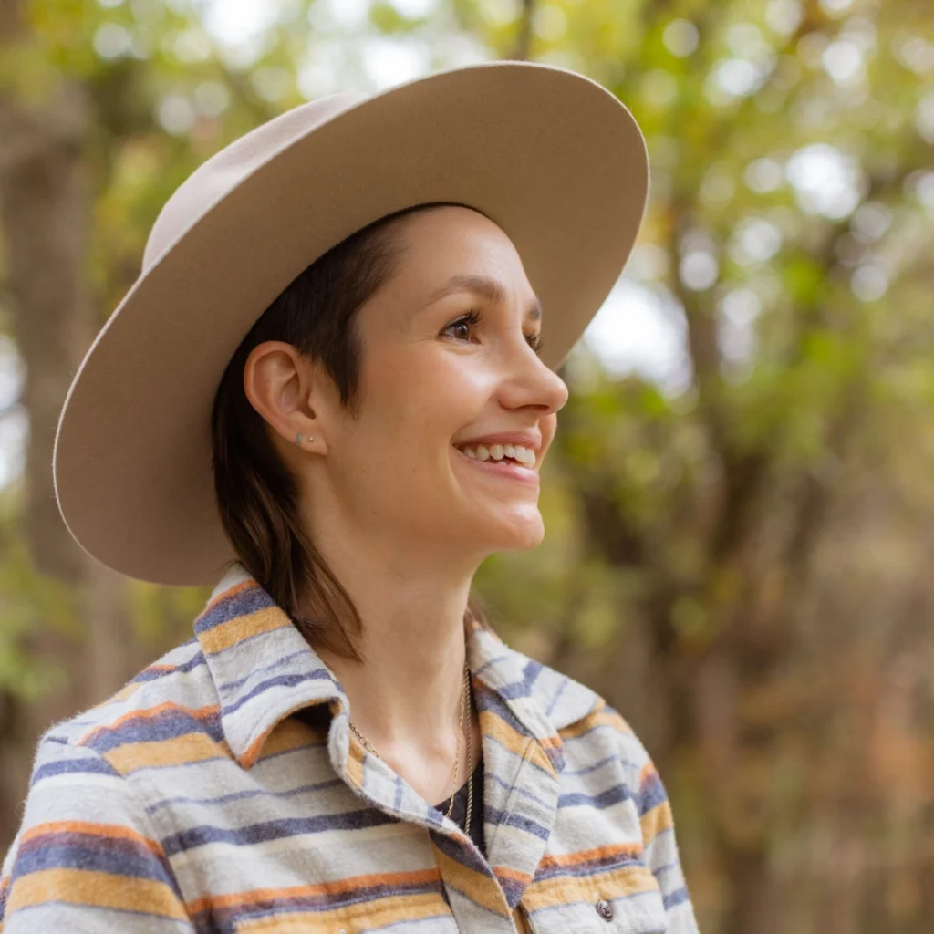 Emily McLoud Channels Her Hospice Care Into The Alt-Folk Of "Sugar Shine"