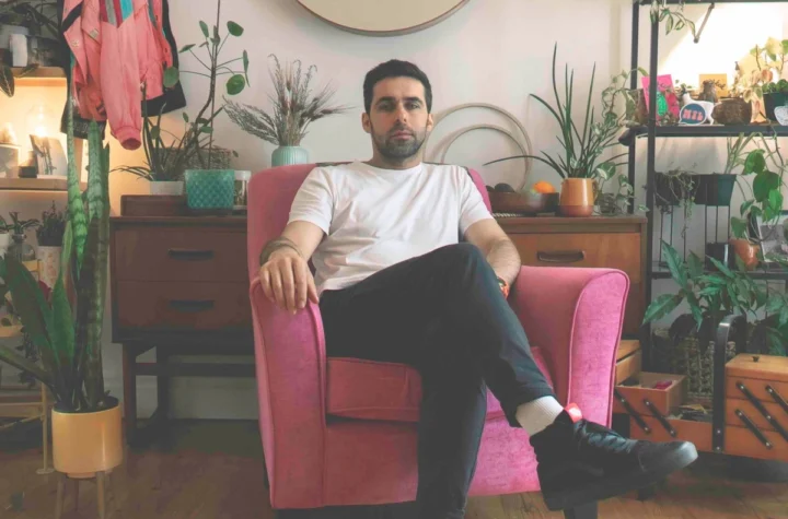 Luke Panayiotou's Acoustic Rock EP Am I in Love Again Reworks 80s and 90s Guitar Anthems