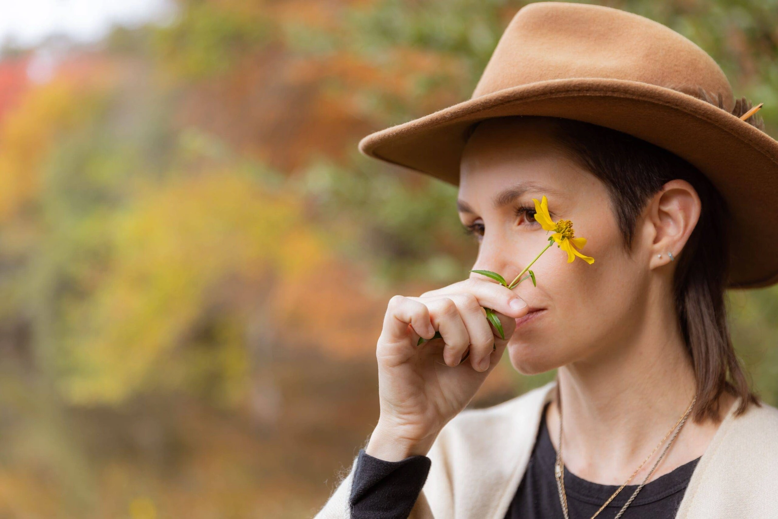 Emily McLoud Channels Her Hospice Care Into The Alt-Folk Of "Sugar Shine"