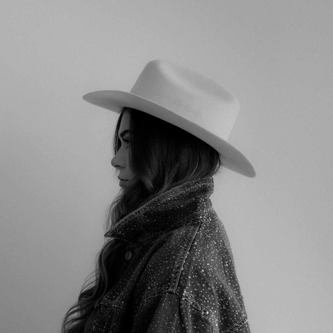 Lauren Craig Brings Irish Songwriting to Country Pop on Tracks