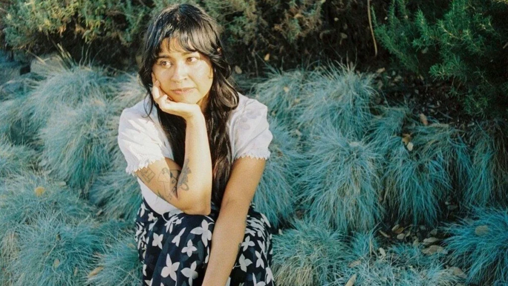 Mia Joy Went From Loop Pedal to Full Band on Star Echo Heavy Dove